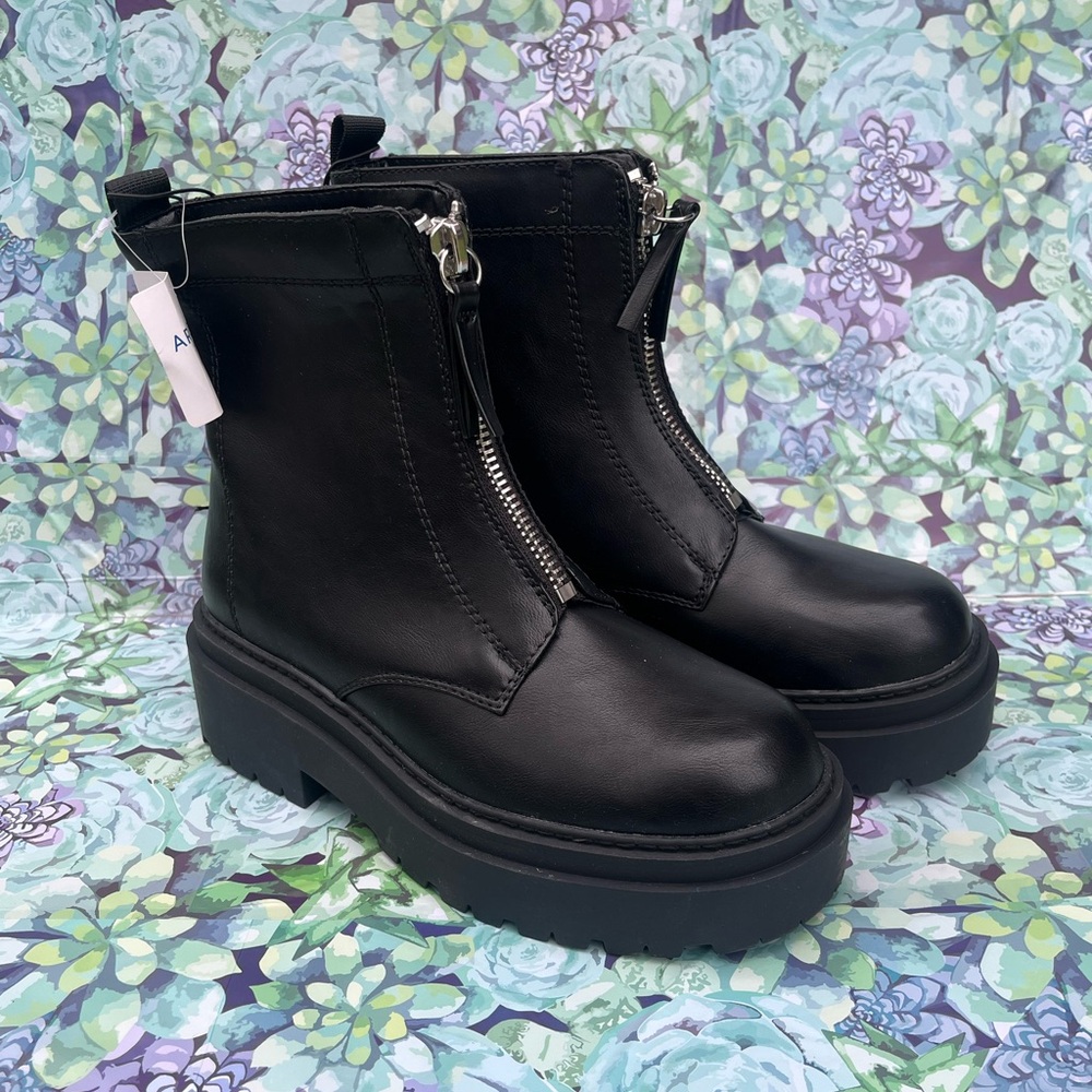 NWT Arizona Jean Co Black Xander Block Heel Boots